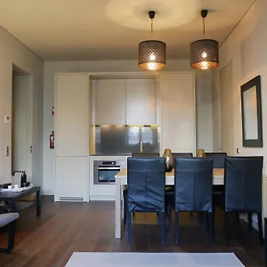 https://mercado-da-ribeira-5-stars-apartment.hotels-lisbon-portugal.com